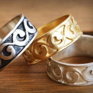 Vintage Wave Band Ring For Woman